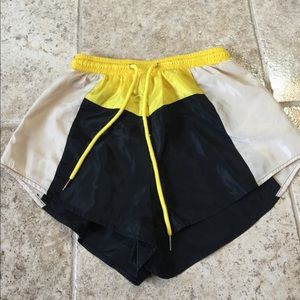 PRETTY LITTLE THING SHORTS